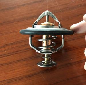 Wholesale Hino Engine Parts N04C 82 Degree Thermostat SZ910-46039 from china suppliers