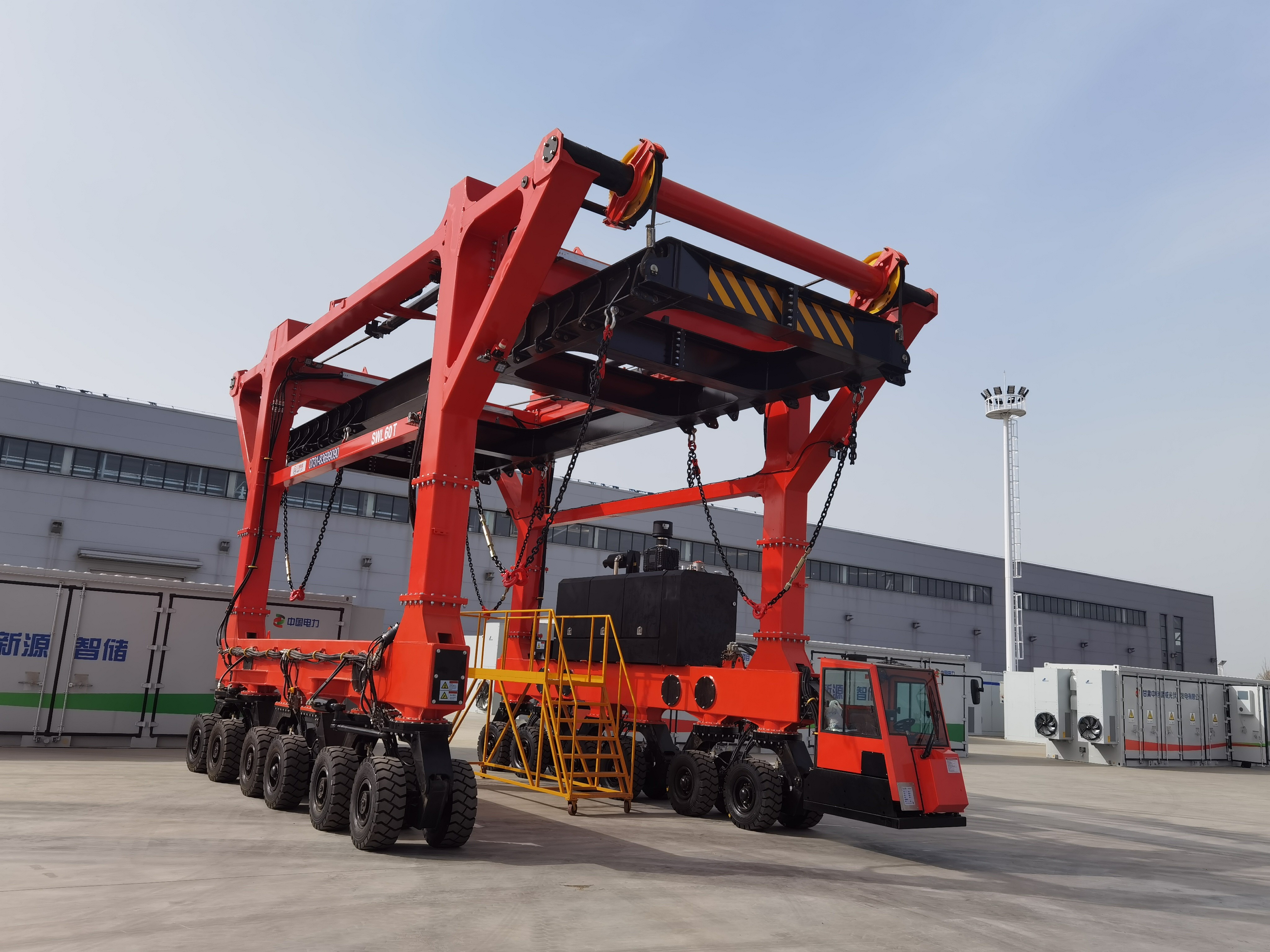 High-Performance Container Straddle Carrier for Port Operations