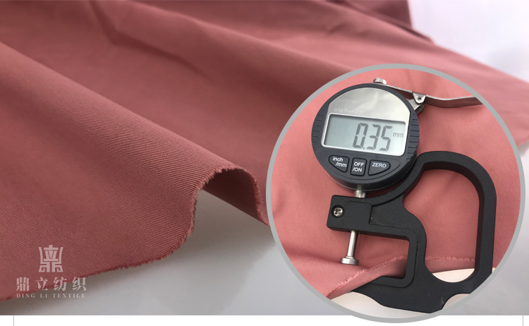 40x15D Plain Cotton Dyeing Polyester Fabric 198gsm Men Suit Material