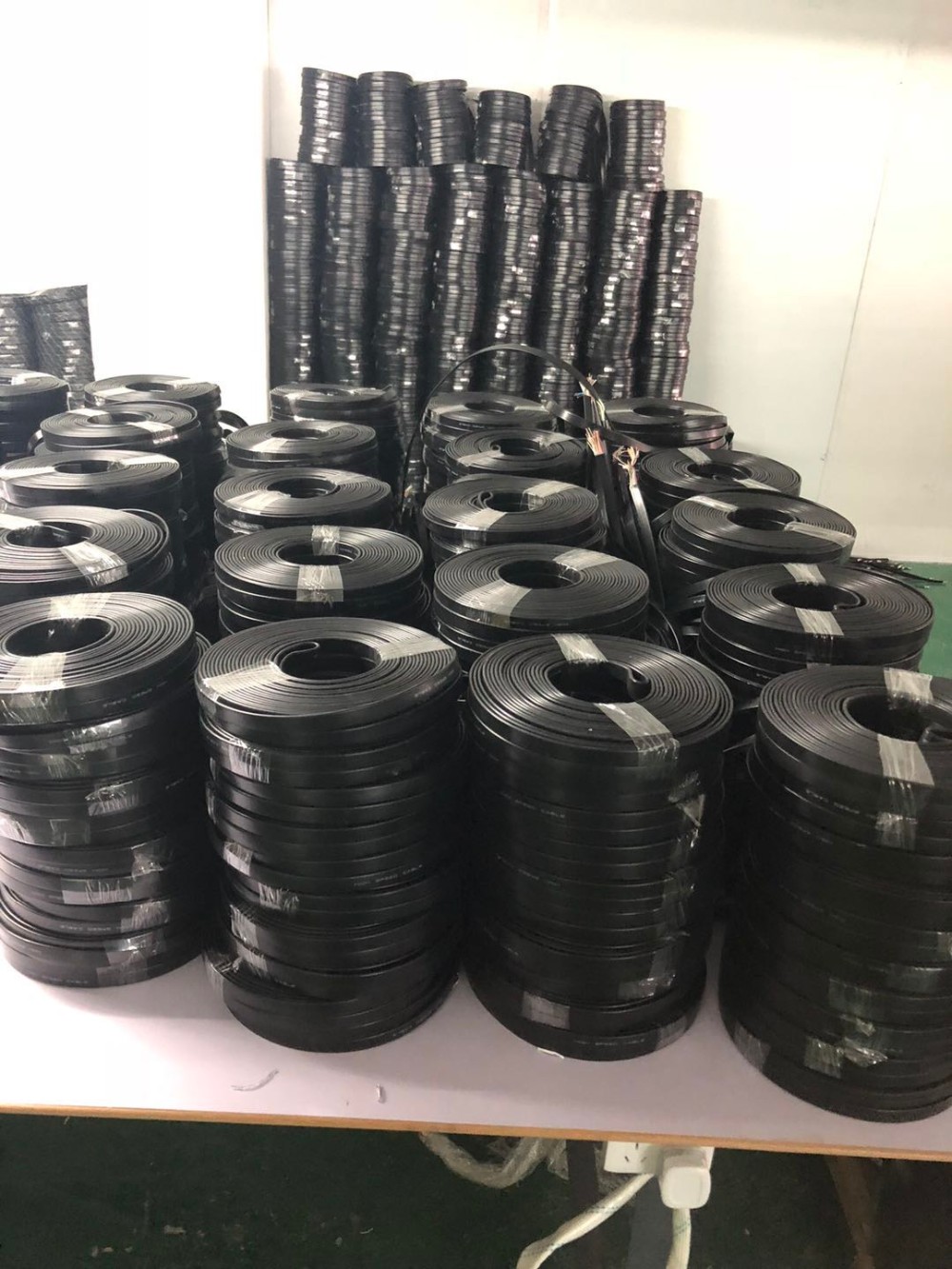 Fiber optical HDMI cable flat cable with chip 1.4V 1080P 18.0Gbs 60M/70M/80M/90M/100M hdtv cable