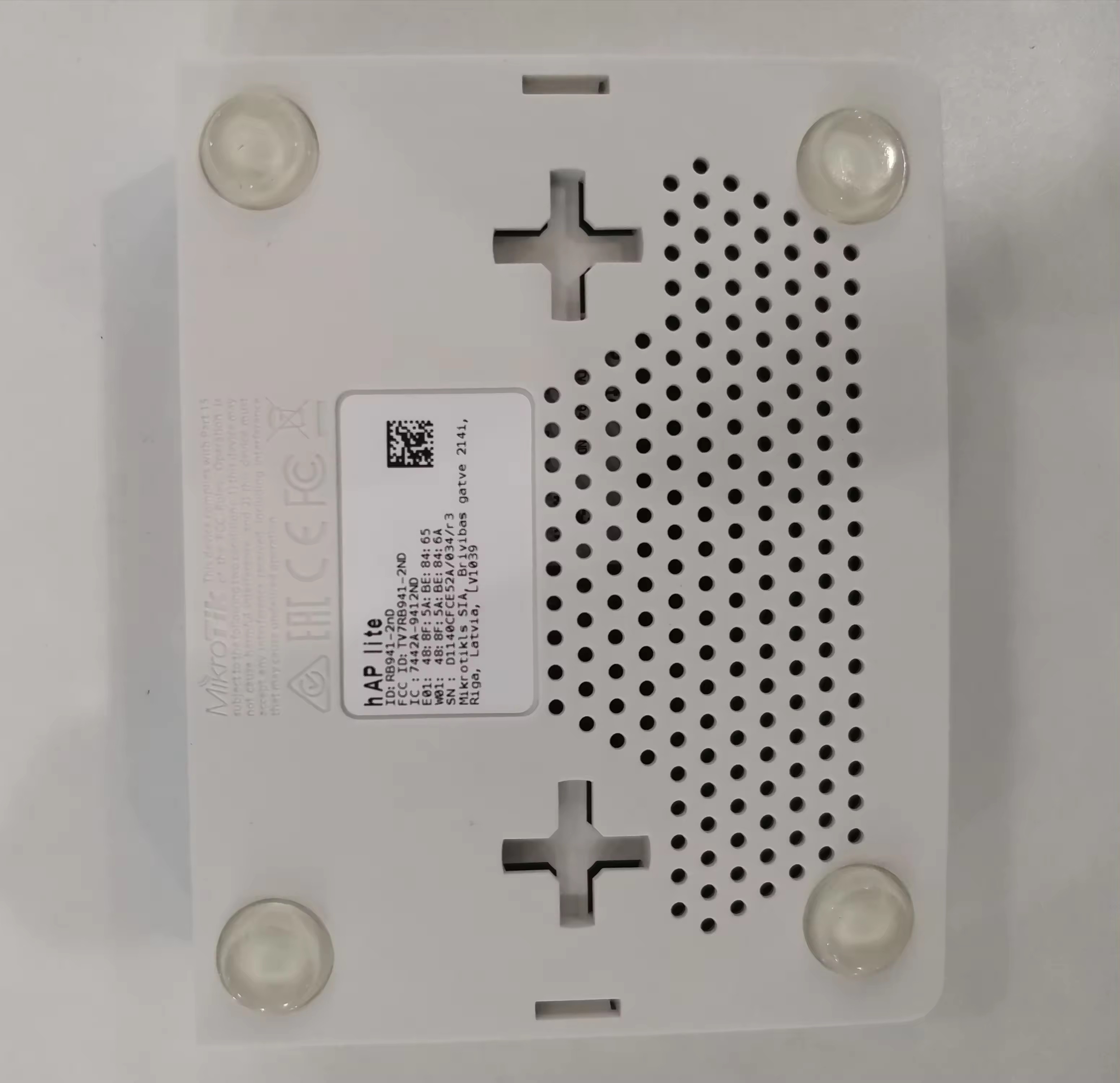 802.11b Wi-Fi Standard M Ikrotik RB941-2nD HAP Lite Router with Easy-to- Design and Max. LAN Data Rate 1000Mbps