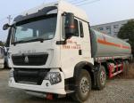 8*4 Sinotruk sino truck HOWO oil tanker truck 20000 liters 25000 liters 30000