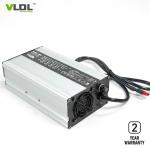Automatic 8A 60V Battery Charger For Electric Floor Sweeper 50 / 60 Hz
