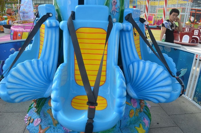 Kiddy Indoor Mini Drop Tower , Ocean Design Free Fall Ride 1 Year Warranty