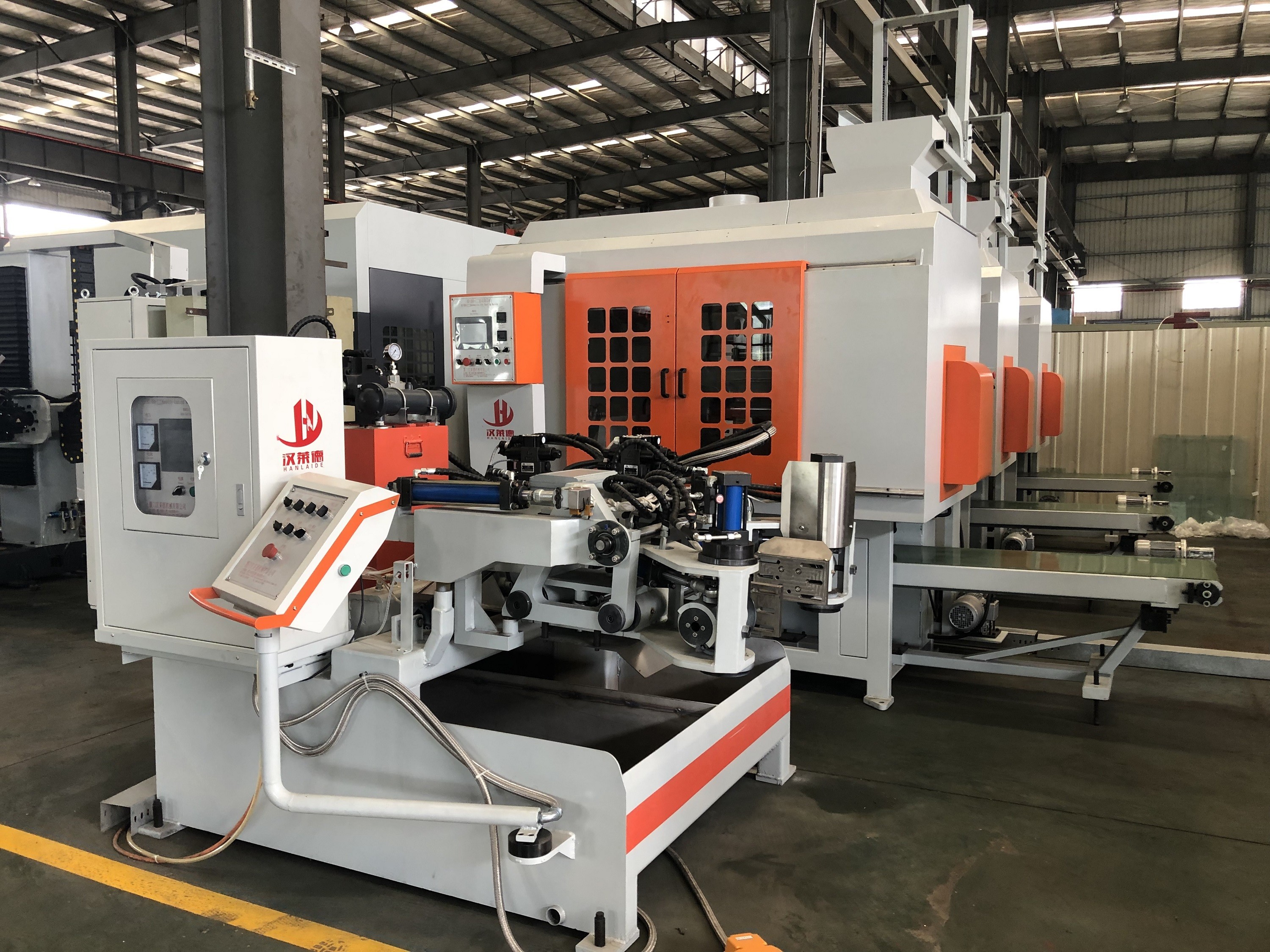 PLC Controlled Gravity Brass Ferrous Alloy Die Casting Machine For Bathroom Accessories