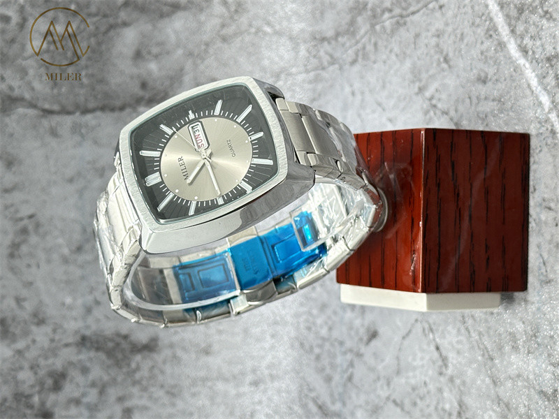 Fashion Men Watches Casual Waterproof Watches Elegant Unique Quartz Watches