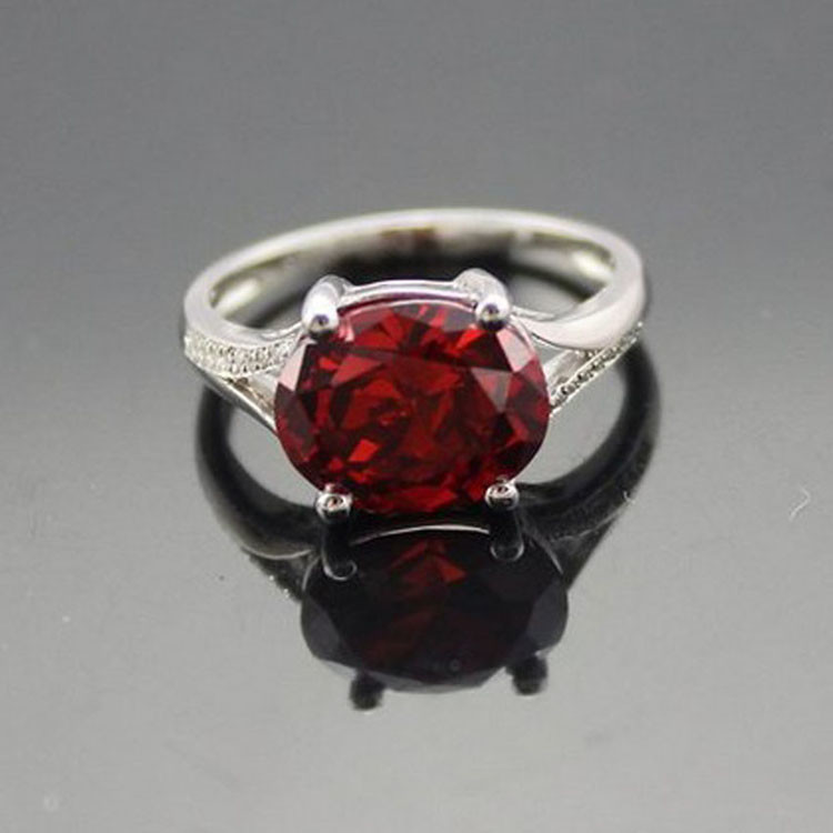 925 Sterling Silver Oval Purple Cubic Zirconia Ring(F65)