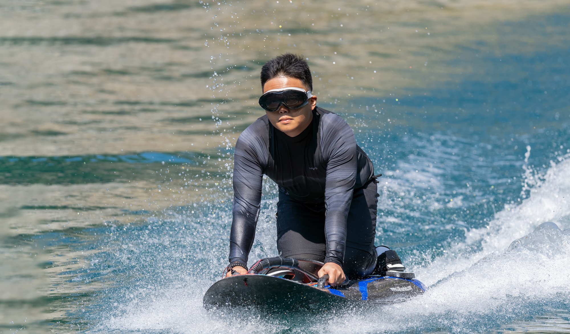 Surfing Game Powerful 110cc Electric Surfboard Max Speed 60km/H