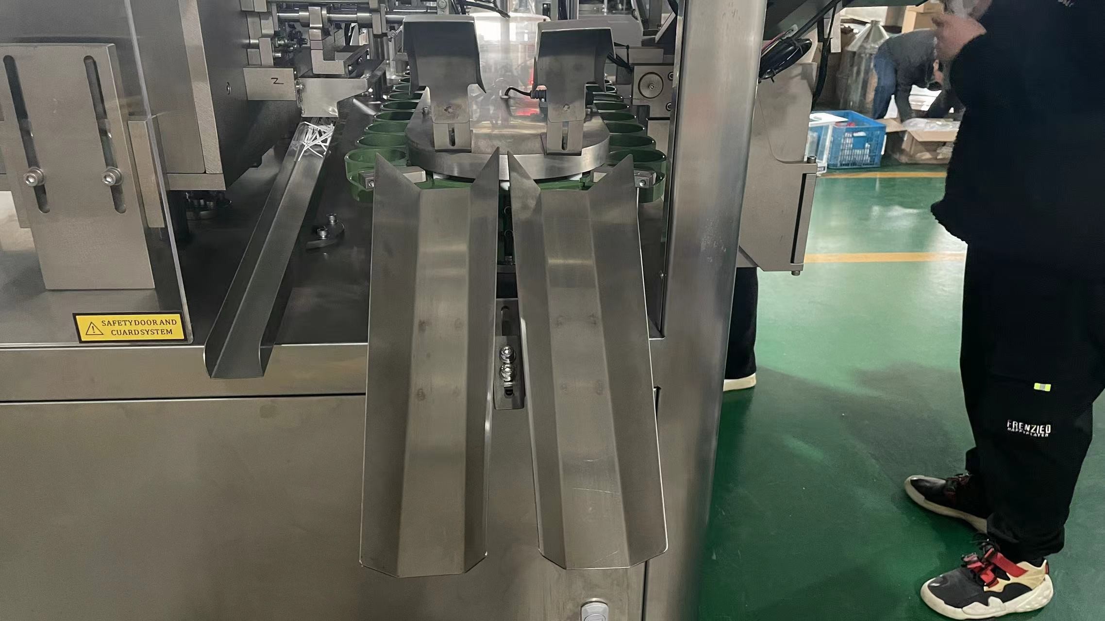 Automatic Cosmetic Cream Filling Machine Tube Filling and Sealing Machine