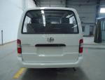 High Bearing Capacity Luxurious White Mini Bus Van With Air Bag