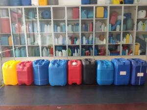 Wholesale EBM Extrusion Blow Molding Machine For 5L HDPE Drum 700kg/H from china suppliers