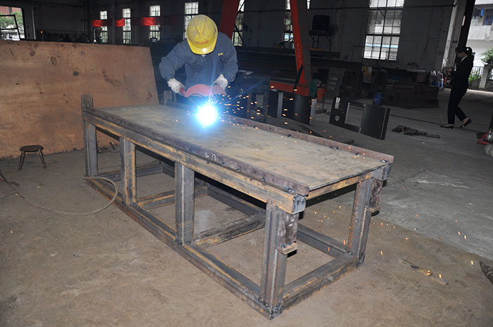 CNC feeder