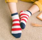 Size Customized Kids Colorful Socks / Fancy Kids Socks Anti Foul Disposable
