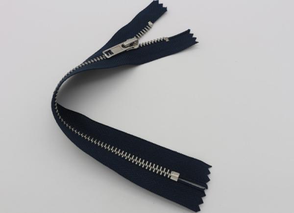 High Polished Thin Closed Ended Metal Zips , Silver Teeth Purse Ykk Handbag