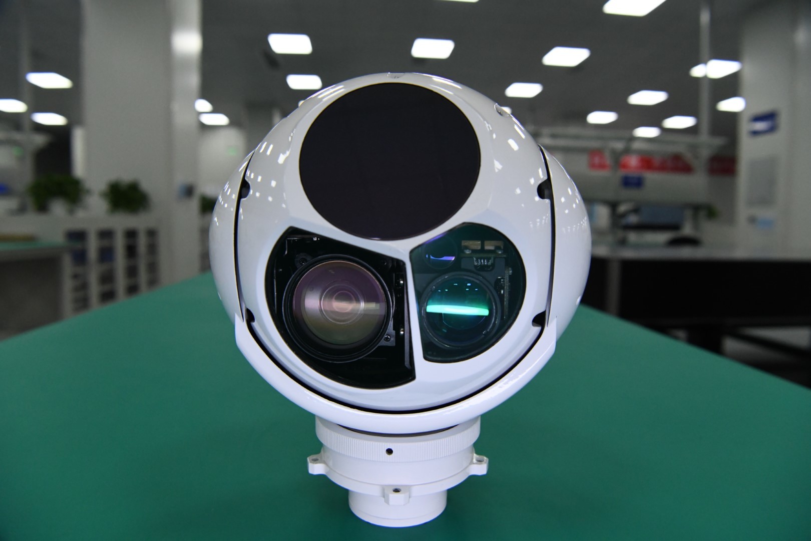3 Lights High Stabilization 30x EO Sensor UAV Payload Laser Ranging Camera