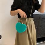 Letter Pattern Heart Shaped Chain Ladies' Handbags 2024 Luxury for Fashionable