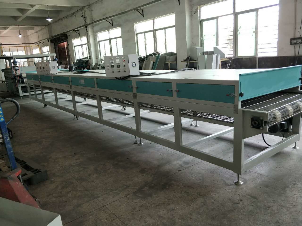 Spot UV Printing Machine or Automatic Coating Equipment Factory