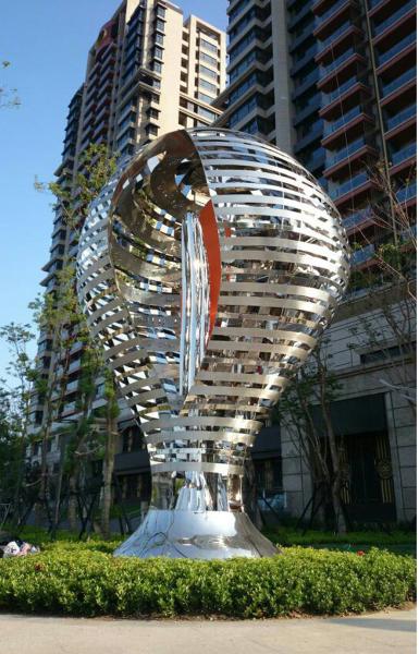 Outdoor Stainless Steel Art Sculptures Flower Bud Polished Mirror Surface