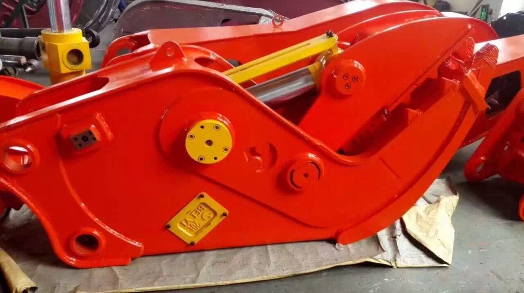 Construction demolition tool excavator hydraulic pulverizer small rock crusher for sale