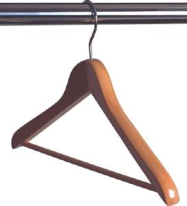 Wholesale Beechwood Hotel Room Hangers Natural Wood Shirt Hanger Men'S Hanger from china suppliers