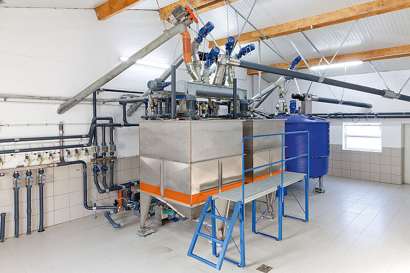 Steel Farming Suppliers Steel Structure Chicken Broiler House Design Layout for Horse Barn