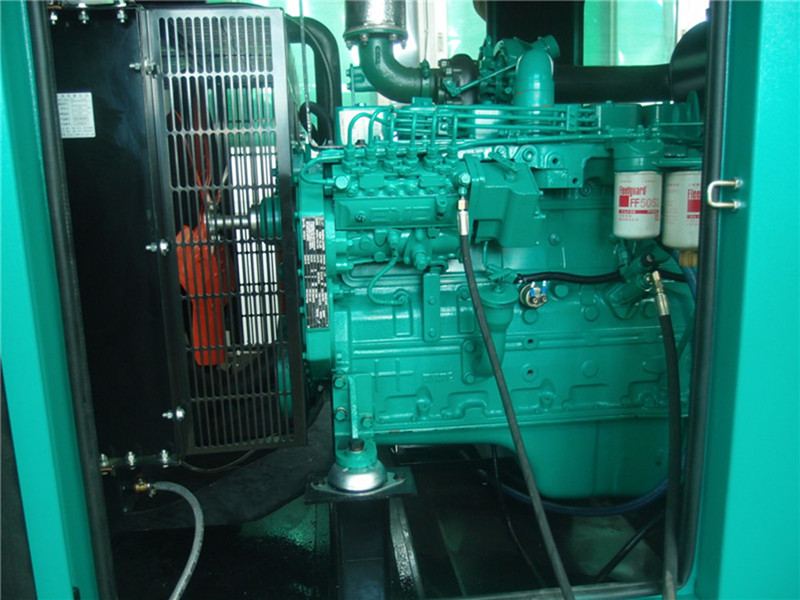 water cooled soundproof 800kva cummins diesel generator