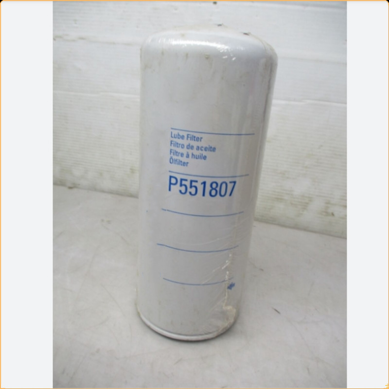 Wholesale Truck Trailer Engine Spare Parts Spin On Lube Oil Filter P551807 With Customized Package