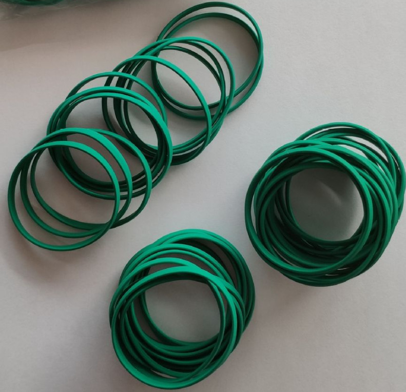 16-30 N/Mm Tear Strength Rubber O Rings High Temperature Resistant Available In C/S Sizes
