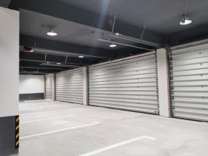 Wholesale Warehouse Iso9001 Sectional Overhead Door Vertical Lift Commercial Industrial from china suppliers