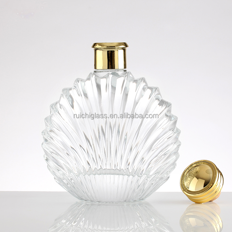 500ml 750ml Luxury Shaped Bottle with Cap Made of Super Flint Glass Material