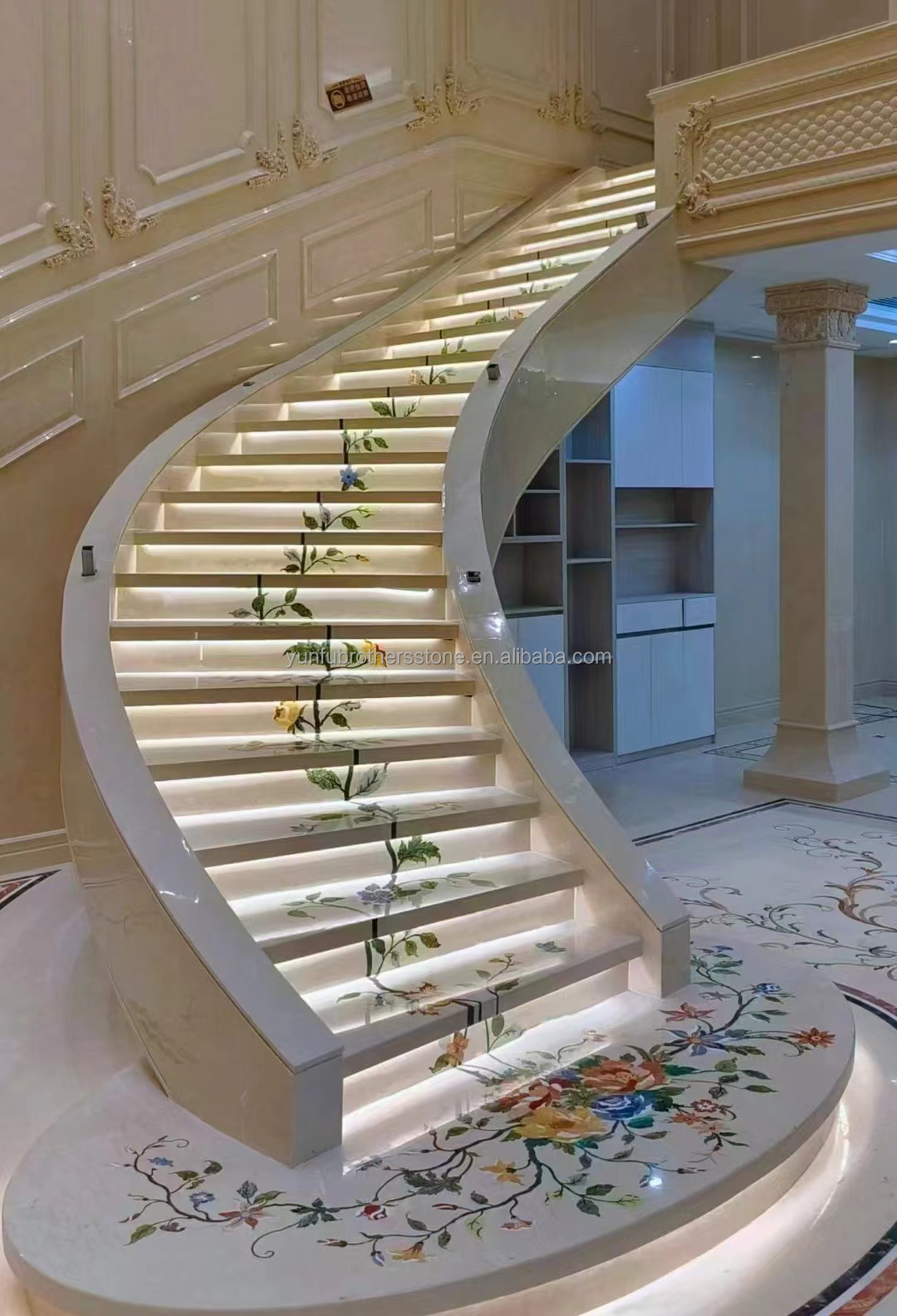 Modern Anti-Slip Beige Marble Waterjet Steps and Treads for Villas Spiral Staircase