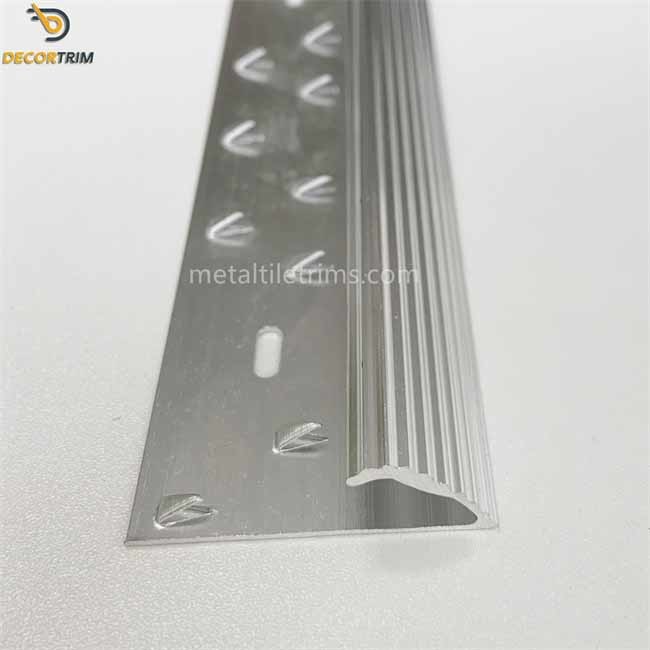 High Glossy Silver Carpet Transition Strip Aluminum Material Single Side With Nails