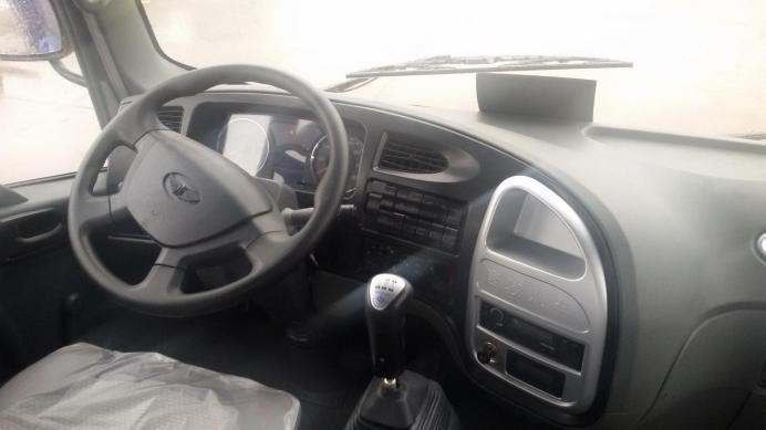 Best quality cheap china brand 1L 61hp 4*2 light mini truck for sale