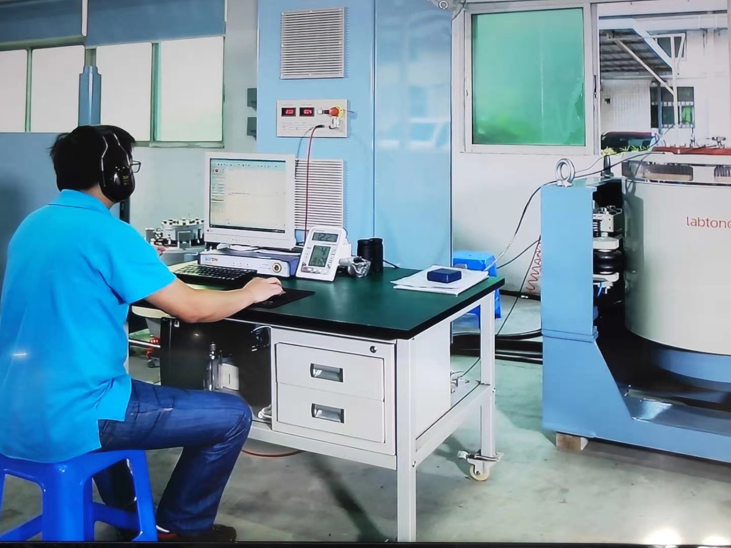 Electrodynamic Vibration Shaker System For Automotive Test NISSAN 28400NDS00