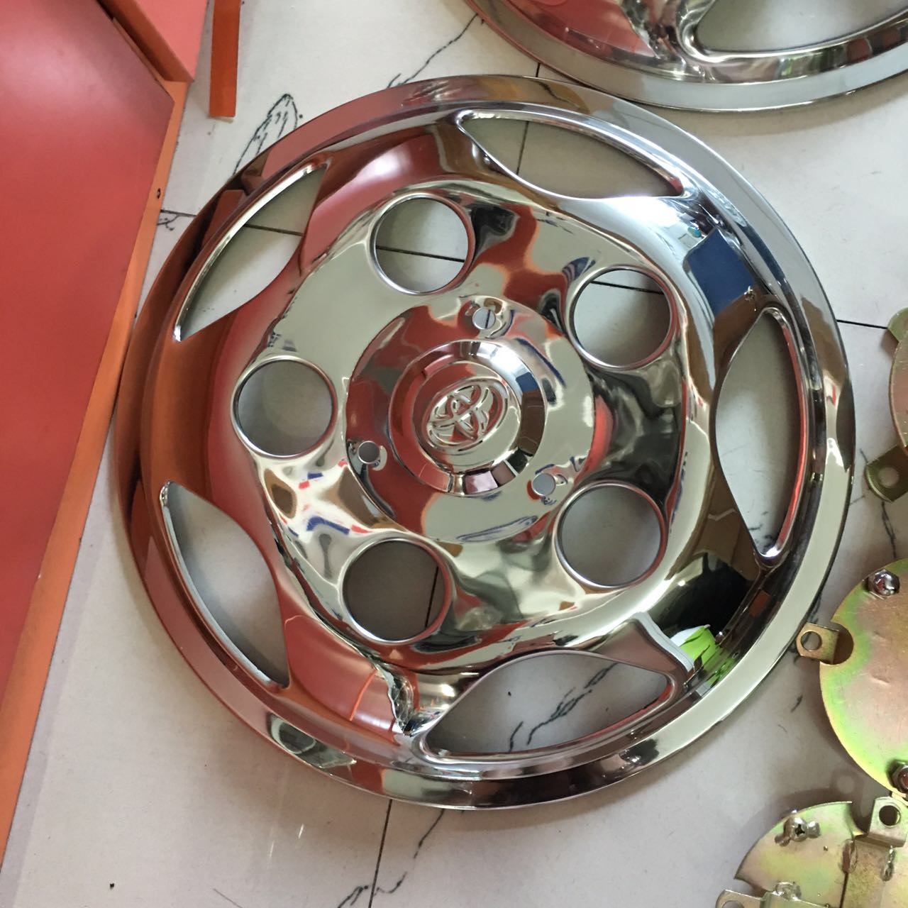 17.5 Inch Bus Wheel Covers With Toyota Logo Excellent Performance Long Lifetime