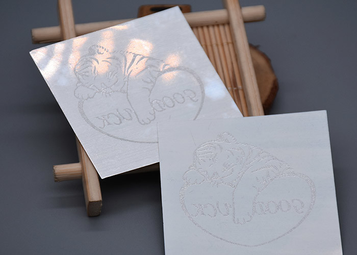 One Colour Custom Iron On Stickers , Garments Heat Transfer Labels
