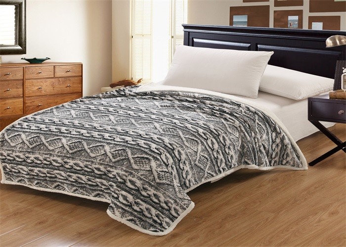 Grey Color Coral Throw Blanket Oblong Shaped With 1cm Or 5cm Folded Border Stitch