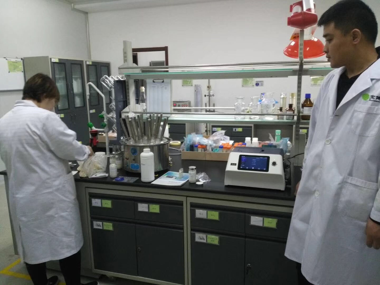 3nh YS6060 grating benchtop spectrophotometer for National Laboratory Liquid Color Measurement