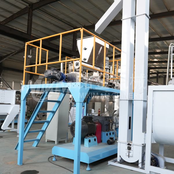 Wet Type Automatic Floating fish feed extruder Twin screw Dog Food Extruder machine 1-6t/h New Condition