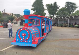 Wholesale 42 Seat Roundhouse Trackless Trains For Kids 18km/H Speed Exotic Wind Fiberglass from china suppliers