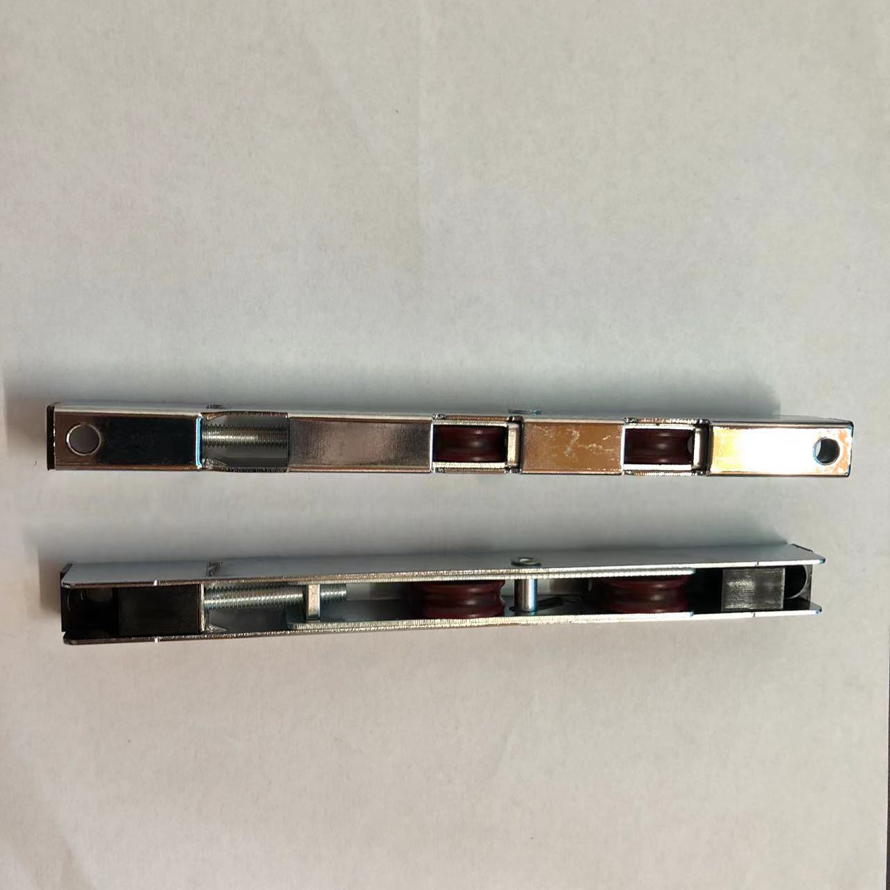 80kg/pair Load Capacity Zinc Plating Door Roller for Modern Design UPVC Sliding Door