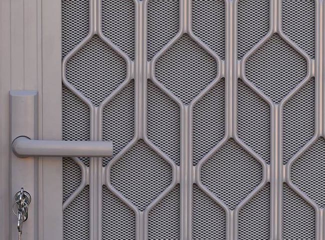 Expanded Metal DVA Mesh – One Way Vision Mesh,Anti-Rain, Privacy and Security Protection