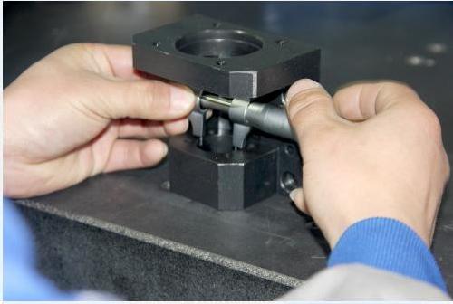 Max Cutting Speed 50 M/Min 1500W Fiber Laser Cutting Machine