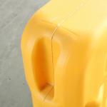 2M PE T Shape Red Yellow Water Filled Plastic Road Traffic Barrier For Road