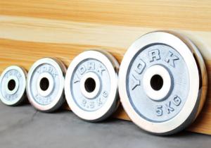Wholesale 0.5kg 1.25kg 2.5kg 5kg Chrome weight dumbell plate factory from china suppliers