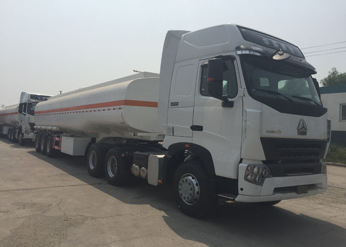50 - 80 Tons 60cbm Oil Tank Truck For Oil Fuel Transport Polyurethane Painting