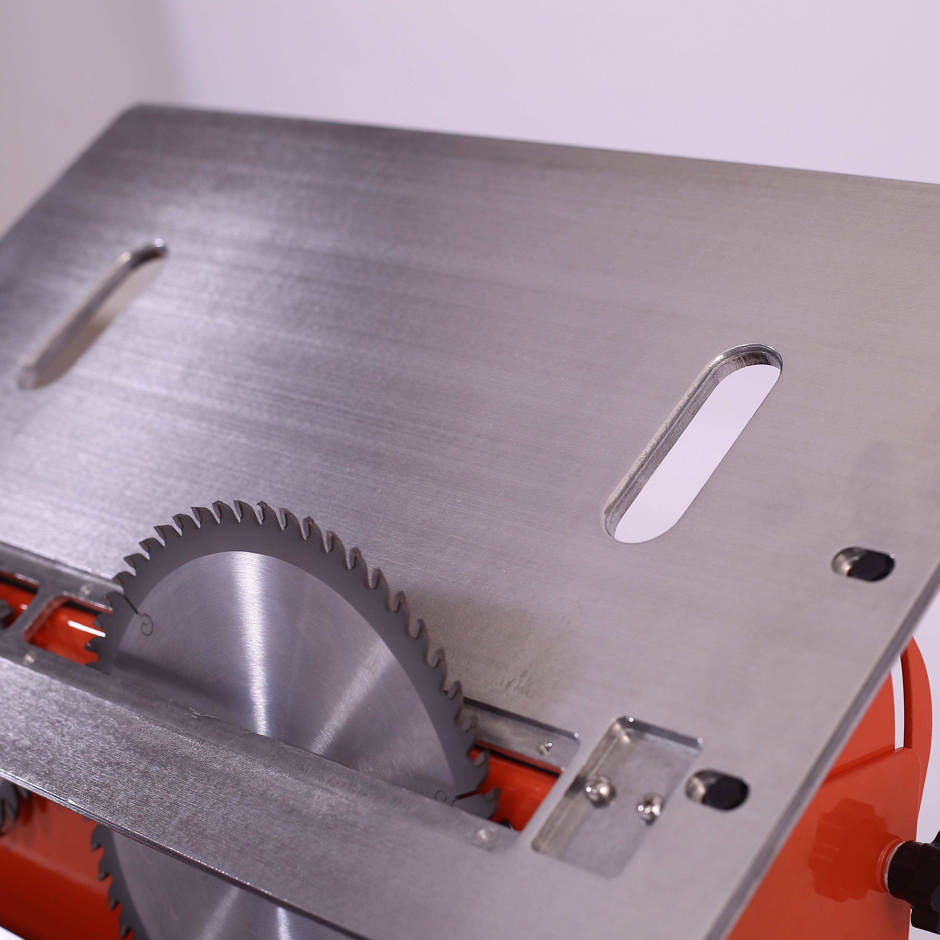 Customized Manual Lift Brushless Motor Saw Head For Wood Board Cutting