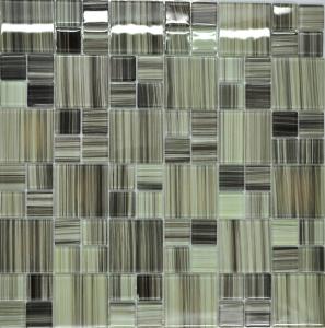 Grey green puzzel glass kitchen tiles