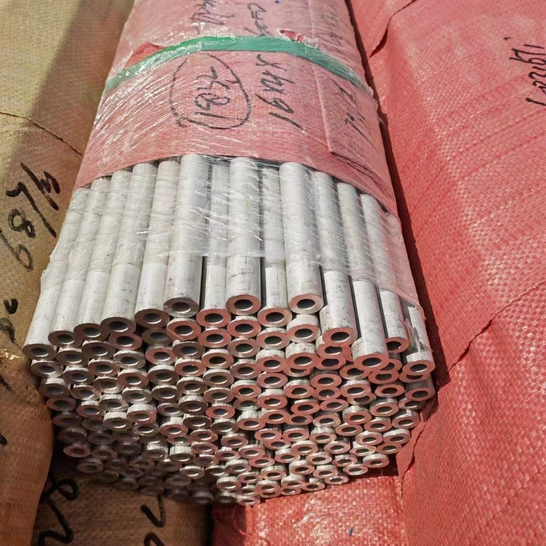 Customized Stainless Steel Pipe with Beveled Edge Optimal Strength and Durability