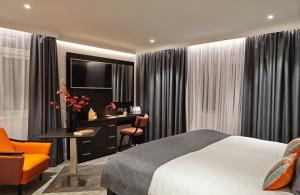Wholesale Thermal Insulated Curtain Wholesale Market With Grommet For Bedroom from china suppliers